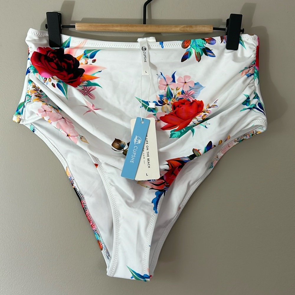 Cupshe High Waist Rushed‎ Swim Bottom Sz L NWT